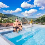 Wellnesshotel Rothfuss Mit Und 2 Schwimmbaedern Bad Wildbad