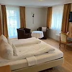 Wellnesshotel Rothfuss Mit Und 2 Schwimmbaedern Hotel 4*