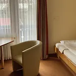 Hotel Wellnesshotel Rothfuss Mit Und 2 Schwimmbaedern Bad Wildbad