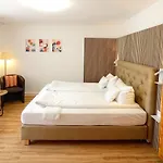 Hotel Wellnesshotel Rothfuss Mit Und 2 Schwimmbaedern