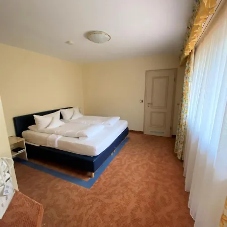 Wellnesshotel Rothfuss Mit Und 2 Schwimmbaedern Hotel