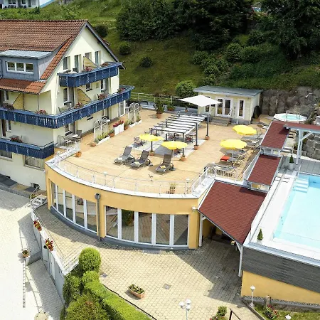 Wellnesshotel Rothfuss Mit Und 2 Schwimmbaedern 4*