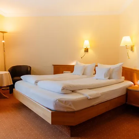 Hotel Wellnesshotel Rothfuss Mit Und 2 Schwimmbaedern Bad Wildbad