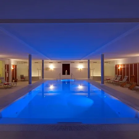 Wellnesshotel Rothfuss Mit Und 2 Schwimmbaedern 호텔 바드윌드바드