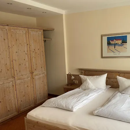 호텔 Wellnesshotel Rothfuss Mit Und 2 Schwimmbaedern