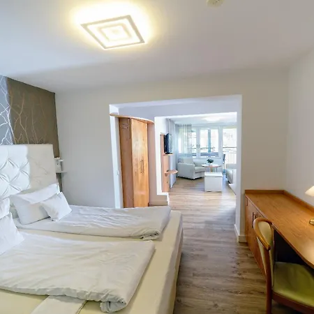 Hotel Wellnesshotel Rothfuss Mit Und 2 Schwimmbaedern Bad Wildbad