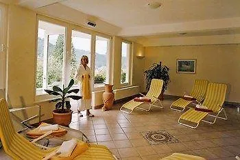 Wellnesshotel Rothfuss Mit Und 2 Schwimmbaedern Hotel 4*