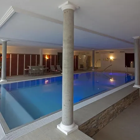 Wellnesshotel Rothfuss Mit Und 2 Schwimmbaedern Hotel Bad Wildbad