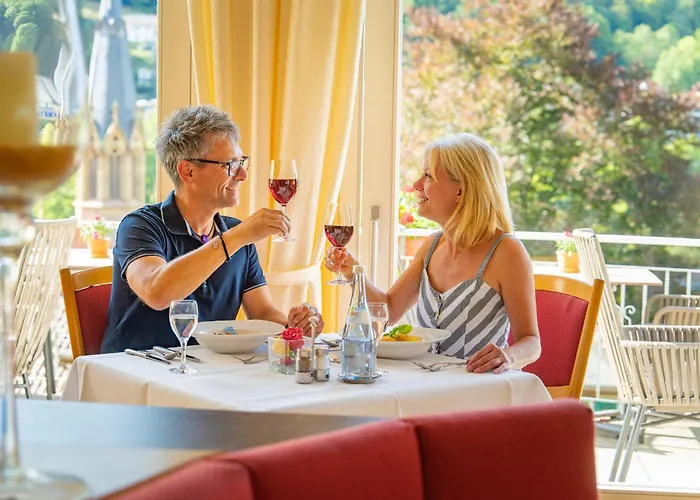 Wellnesshotel Rothfuss Mit Und 2 Schwimmbaedern 4*