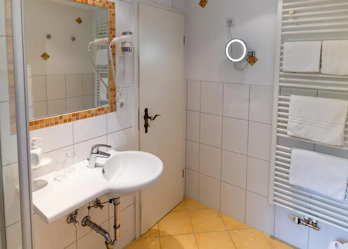 Wellnesshotel Rothfuss Mit Und 2 Schwimmbaedern