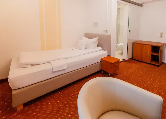 מלון Wellnesshotel Rothfuss Mit Und 2 Schwimmbaedern באד ווילבאד