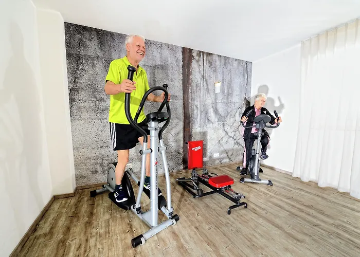 מלון Wellnesshotel Rothfuss Mit Und 2 Schwimmbaedern 4*