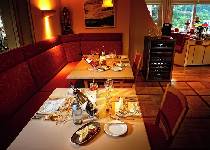 Wellnesshotel Rothfuss Mit Und 2 Schwimmbaedern מלון