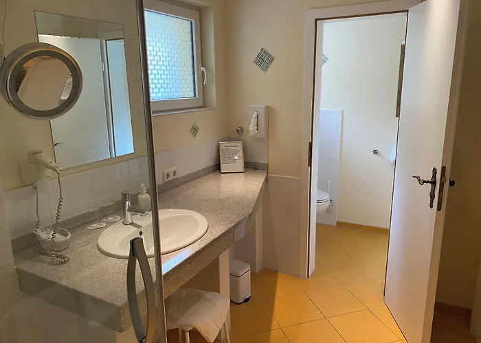 מלון Wellnesshotel Rothfuss Mit Und 2 Schwimmbaedern 4*