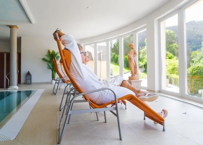 Wellnesshotel Rothfuss Mit Und 2 Schwimmbaedern באד ווילבאד